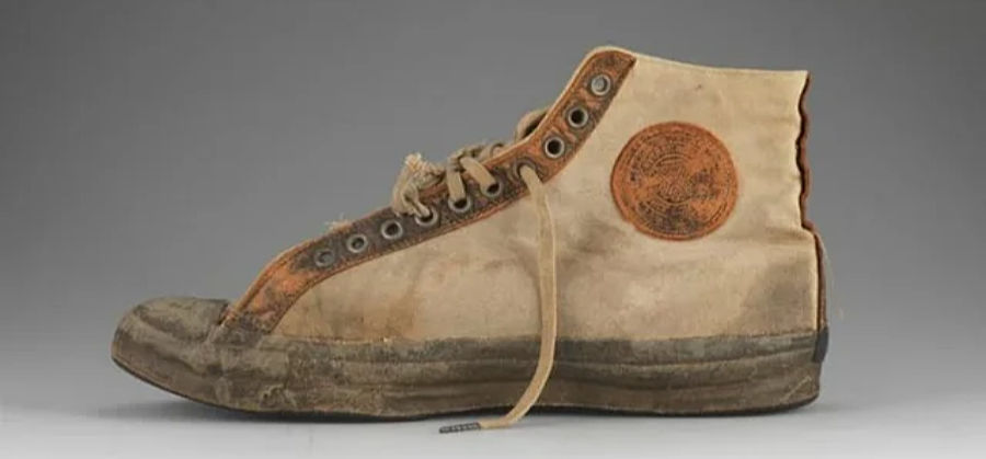 early converse sneaker